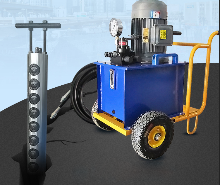 Hydraulic piston-powered rock splitter