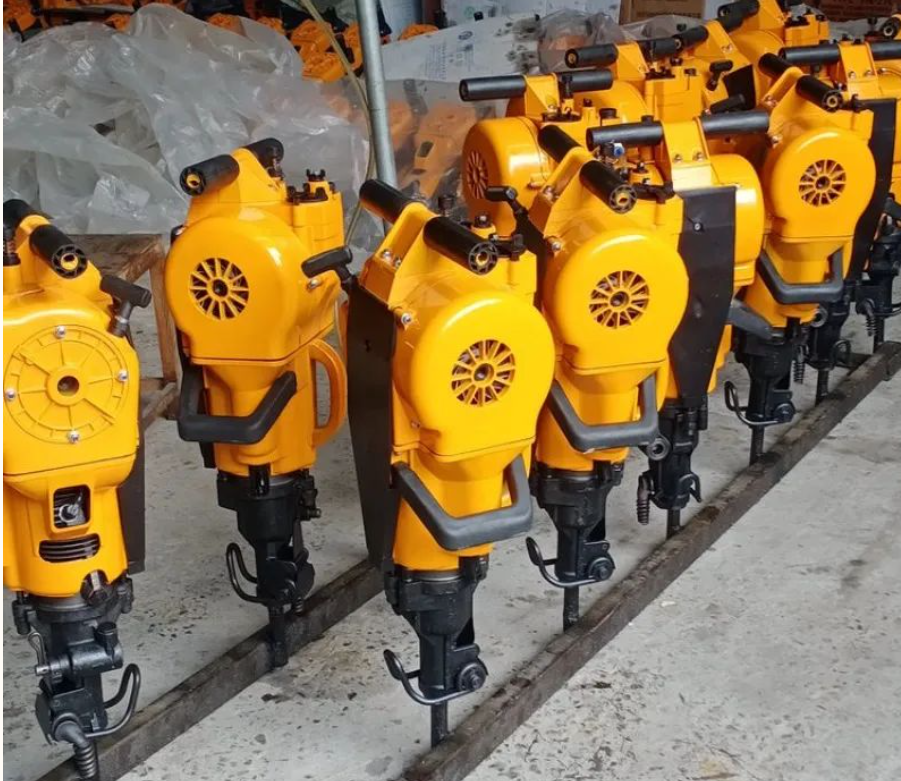 Internal combustion rock drills Internal combustion rock drills